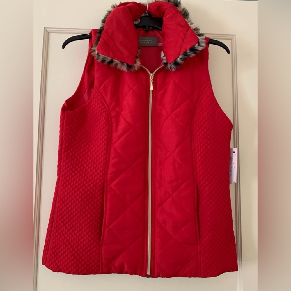CASUAL IDENTITY Vest Size S NWT